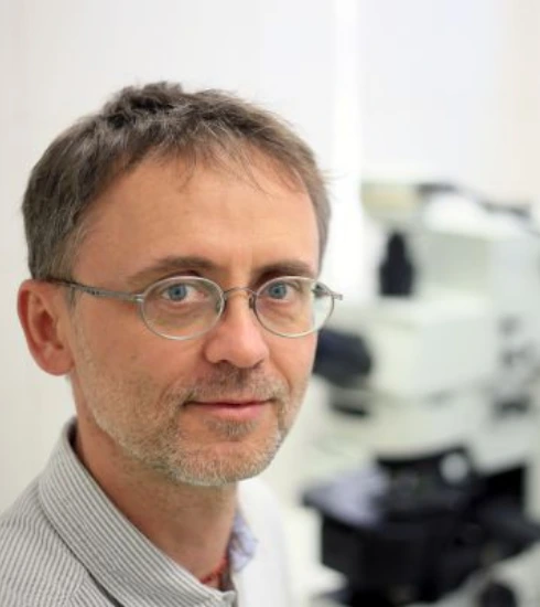 Portrét Davida Modrého, veterinárního parazitologa